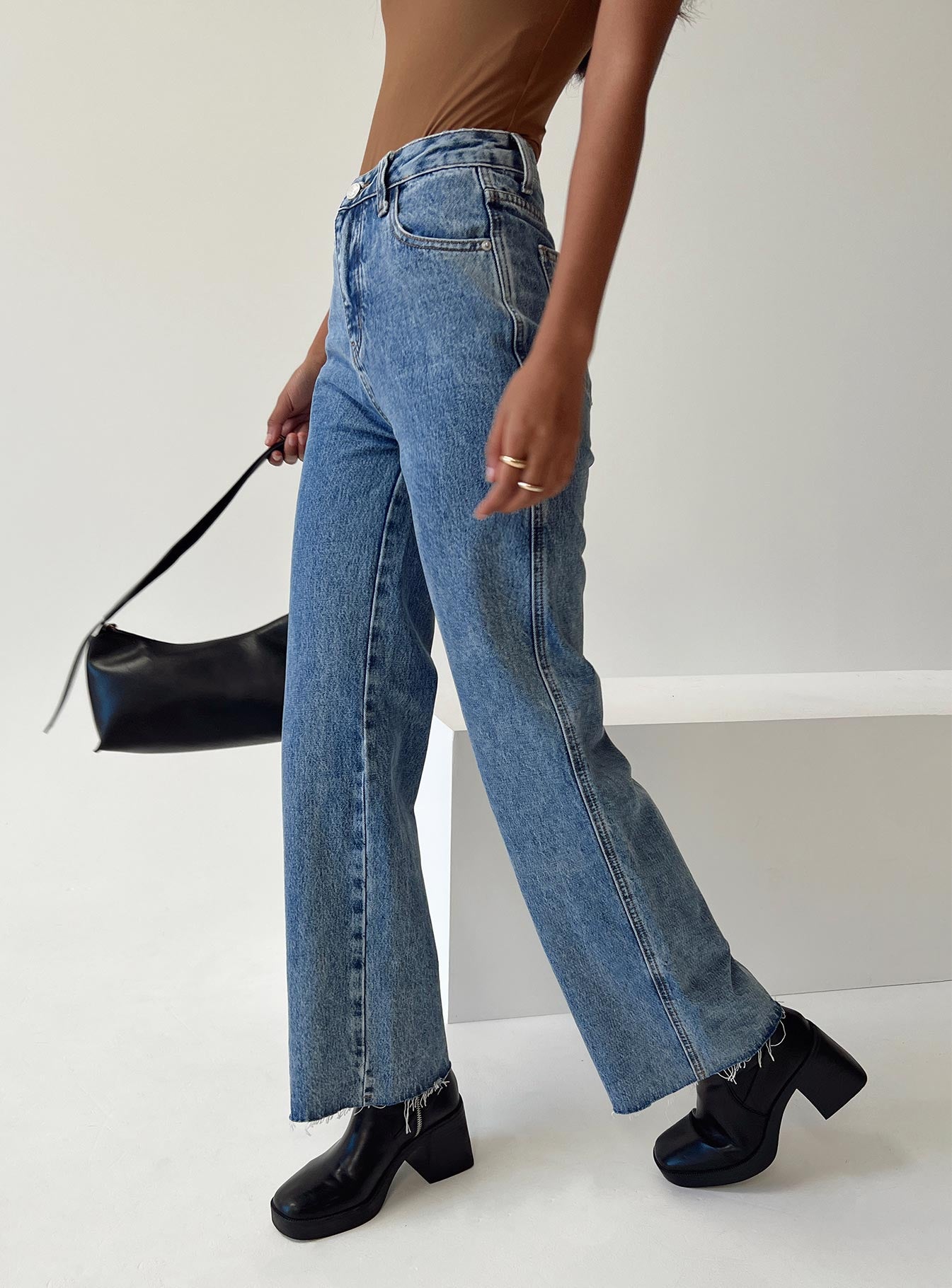 Arlington High Rise Straight Leg Jeans Mid Wash