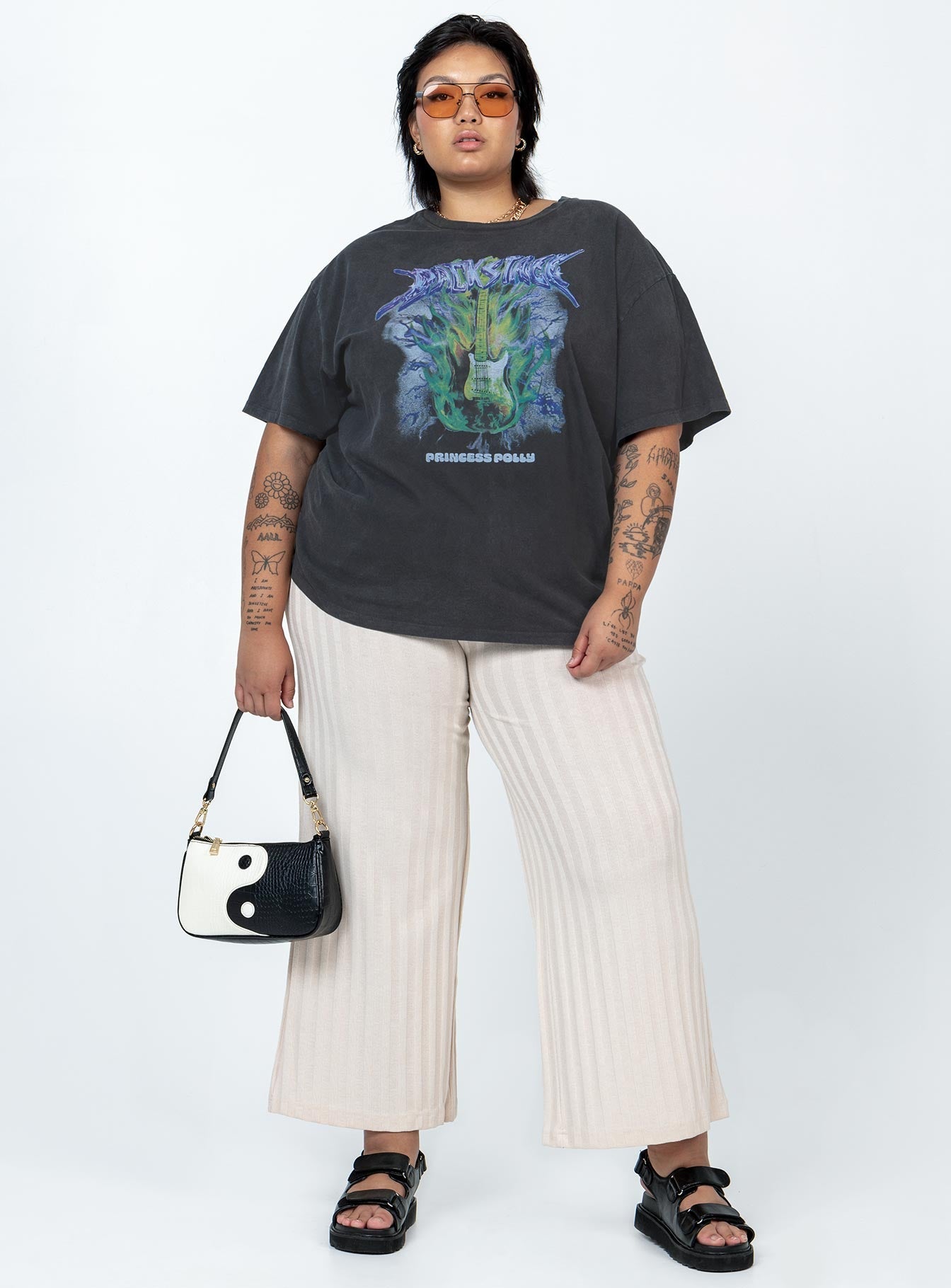 Backstage Oversized Tee Curve