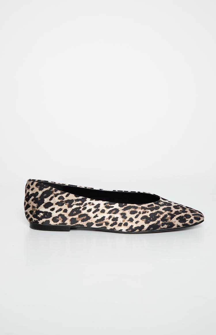 Billini Suzie Leopard Ballet Flats
