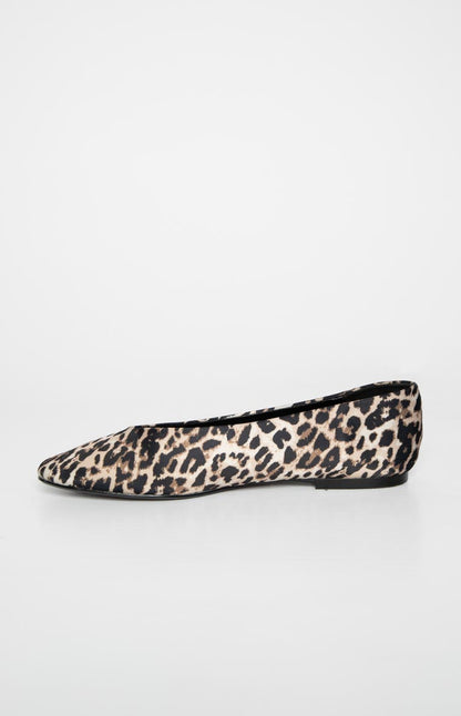 Billini Suzie Leopard Ballet Flats