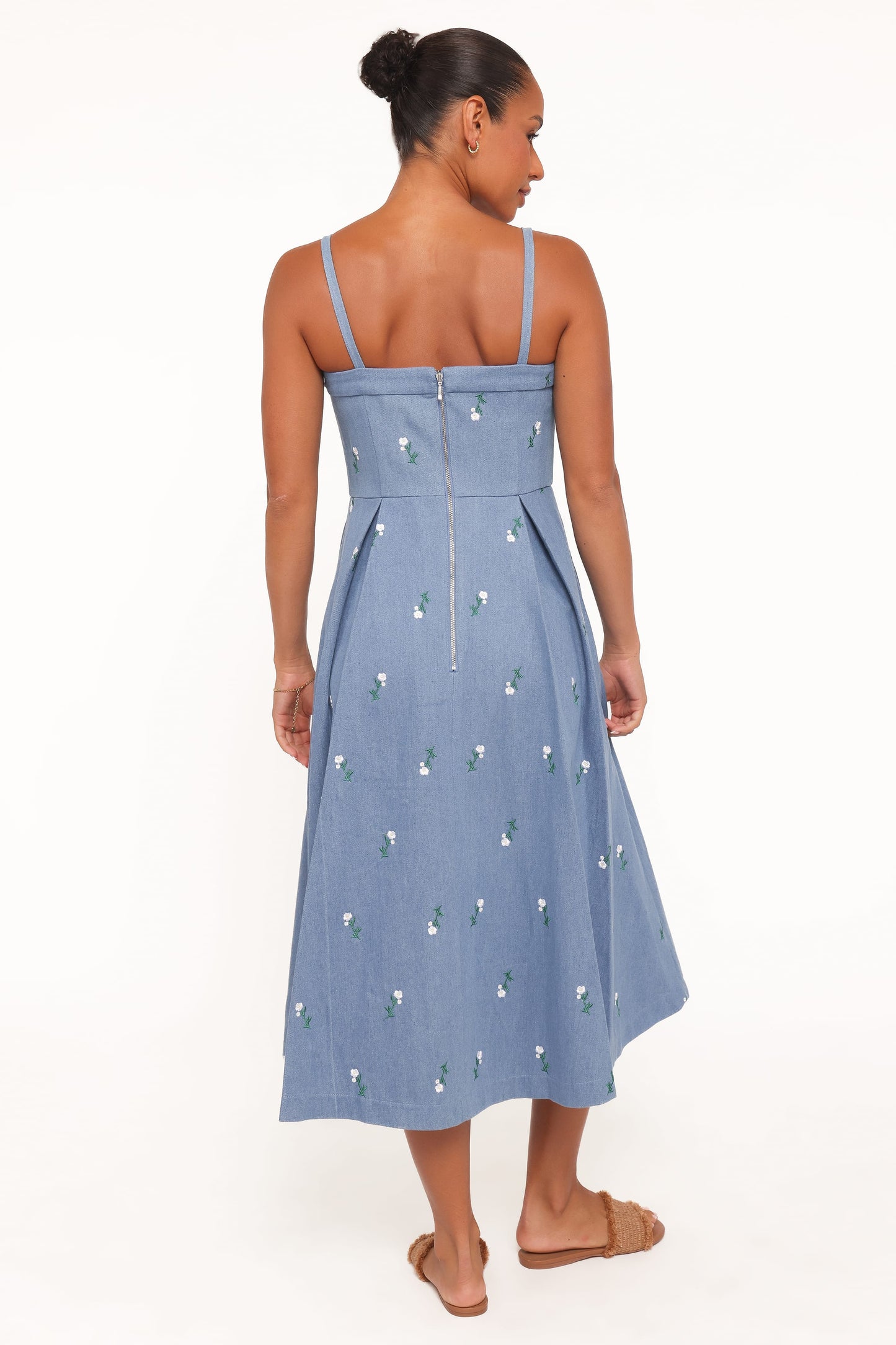 Chelsea Embroidered Midi Dress - Med Denim